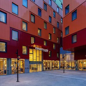 Courtyard By Marriott Paris Charles De Gaulle Central Airport Hotel Роаси ан Франс Exterior photo