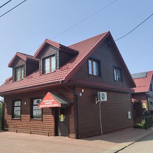 Cztery Pory Roku Guest House Białowieża Exterior photo