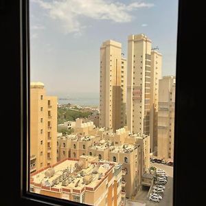A Journey Of Luxury Seaview Living. Apartment Кувейт Exterior photo