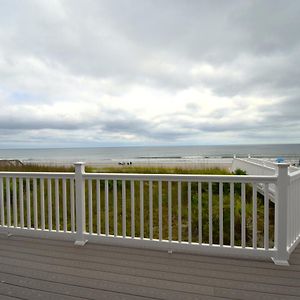 Oceanfront Vacation Home - East Емералд Айл Exterior photo