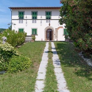 Villa Castel Del Monte Пеша Exterior photo
