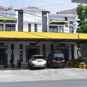 Al-Ghani Syariah Mitra Reddoorz Hotel Паданг Exterior photo