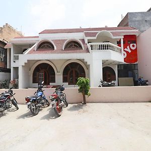 Oyo Surya Prayagam Hotel Allāhābād Junction Exterior photo