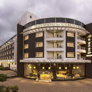 The President Hotel Хубли Exterior photo