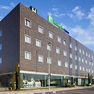 Holiday Inn Express Pamplona, An Ihg Hotel Mutilva Baja Exterior photo