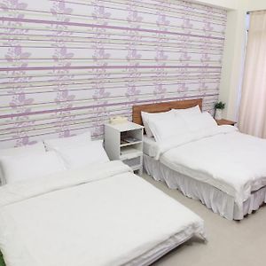 Mei Hsiao Yuen Hostel Тайджун Room photo