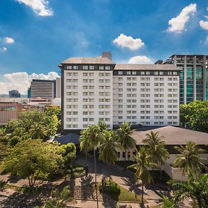 Seda Ayala Center Cebu Hotel Exterior photo