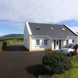 Three Sisters Holiday Home - 7Km To Dingle Балиферитър Exterior photo