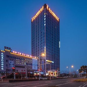 Vienna International Jiangsu Wuxi Taihu Expo Center Hotel Exterior photo