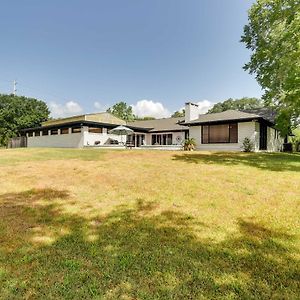 Peaceful Hitchcock Oasis With Private Indoor Pool! Villa Exterior photo