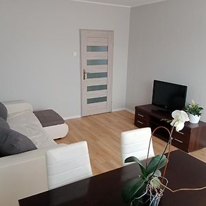 Super Mieszkanie 3-Pokoje Биелава Exterior photo