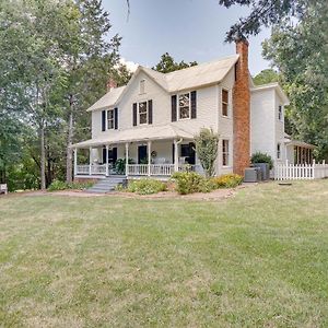 Historic And Charming Pittsboro Home With Fireplaces Exterior photo