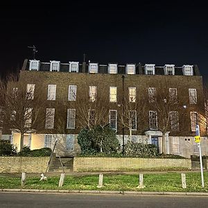 Calverley House Apartments Бишъпс Стортфорд Exterior photo