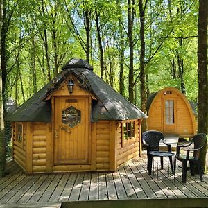 Le Domaine Insolite De Broceliande Villa Пампон Exterior photo