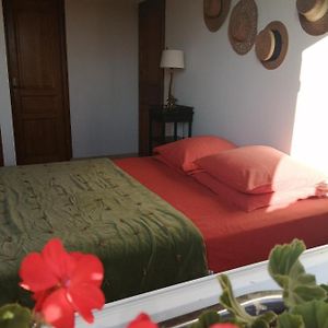 Chambre D'Hotes Les Moutons Bleus Bed & Breakfast Le Tronquay  Exterior photo