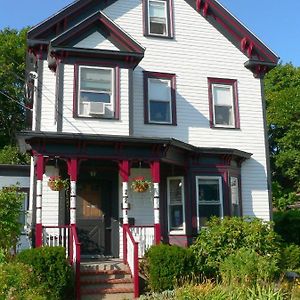 The Morrison House Bed And Breakfast Съмървил Exterior photo