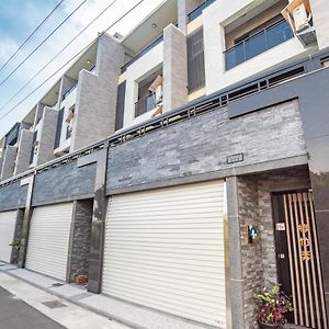 綠竹 弄 親子 民宿 附設 背包 客房 Hotel Guiren Exterior photo