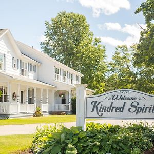 Kindred Spirits Country Inn And Cottages Кавендиш Exterior photo