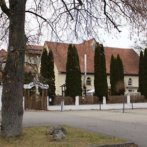 Hotel Am Friedberger See Фридберг Exterior photo