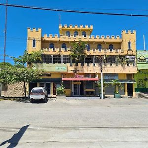 Hotel El Castillo Del Puerto Пуерто Бариос Exterior photo