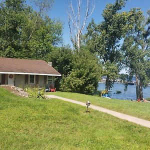 Blueberry Cottage Lake Champlain Платсбърг Exterior photo