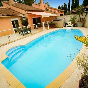 La Perle Bleue Des Moulins - Piscine Chauffee Villa Мартиг Exterior photo