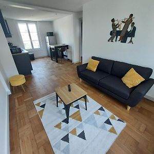 Superbe Appartement F2 Refait A Neuf Plein Centre Кутанс Exterior photo