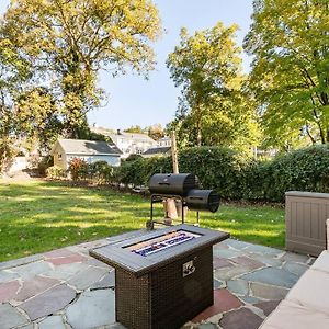 Fire Pit ~ Game Room ~ Near Nyc ~ Modern Luxury Ню Рошел Exterior photo