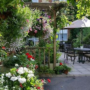 Bolingbroke Arms & Hotel Суиндън Exterior photo