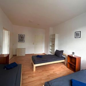 Wohnung Mit 3 Schlafzimmern, Sehr Grosser Kuche Mit Essbereich Und Balkon In Magdeburg-Sudenburg Exterior photo