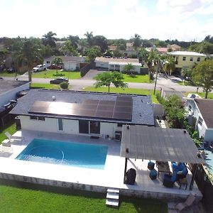 Modern Pool Home On The Lake Near Hardrock Fll Airport Дейви Exterior photo