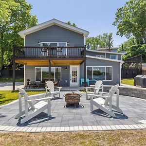 Landmark Lakehouse - Luxury Living In Plx Акрън Exterior photo