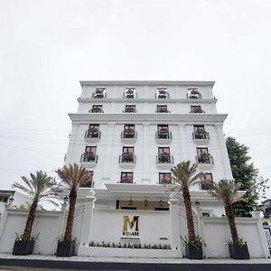 M2 Square By Monday Premium Hotel Нагпур Exterior photo