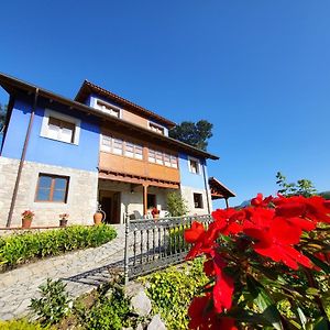 La Biesca Sebrenu Hotel Рибадесела Exterior photo