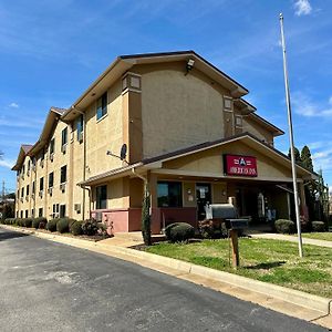 American Inn-Александър Сити Exterior photo