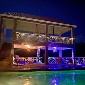 •:•Wow•:• Big Pool & Cool Sunsets Villa Чарлстаун Exterior photo