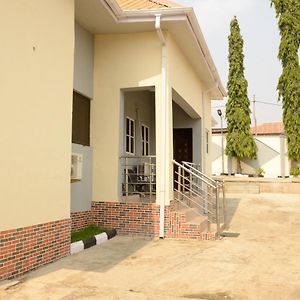 Peace Cottage Short Lets And Apartments Ибадан Exterior photo