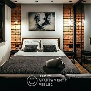 Happy Night - Apartamenty Happy Мелец Exterior photo