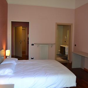 Italia 30 Hotel Горгонзола Room photo