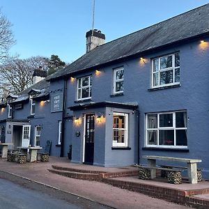 East Dart Inn Йелвертън Exterior photo