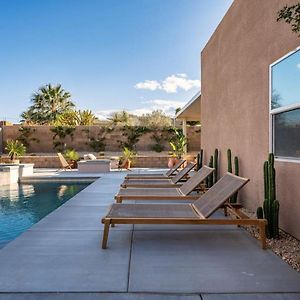 Pueblo Viejo Desert Minimalist Pool Home Бермуда Дюнс Exterior photo