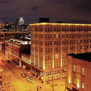 Hotel Covington Cincinnati Riverfront Exterior photo