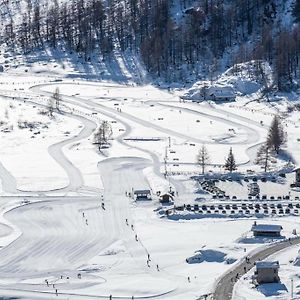 Albergo Gran Paradiso Валсаваренке Exterior photo