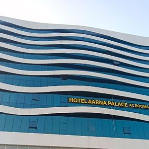 Hotel Aarna Palace Вадодара Exterior photo