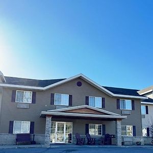 Country Trails Inn &Suites Lanesboro Exterior photo