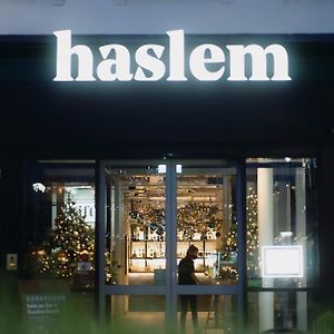 Haslem Hotel Лисбърн Exterior photo