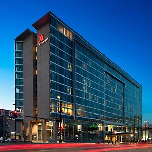 Omaha Marriott Downtown At The Capitol District Hotel Exterior photo