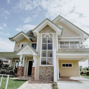 Cozy Crib In Saratoga With Jacuzzi Villa Tagaytay City Exterior photo