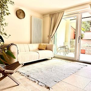 Charming Apt In Villa With Jacuzzi In Milan Сеграте Exterior photo