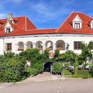 Renaissancehotel Raffelsberger Hof B&B Вайсенкирхен ин дер Вахау Exterior photo